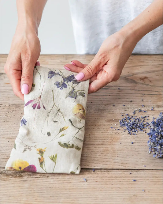 Linen eye pillow in Botanical print | Floral print