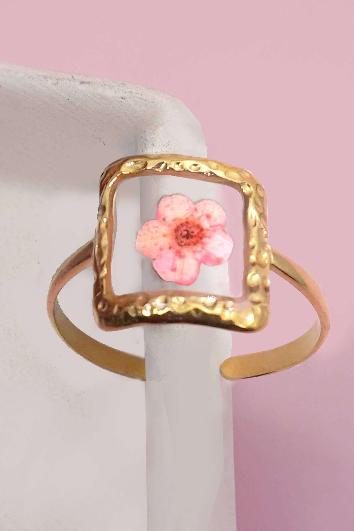 18K STAINLESS STEEL TARNISH FREE FLORAL RINGS | 40R104