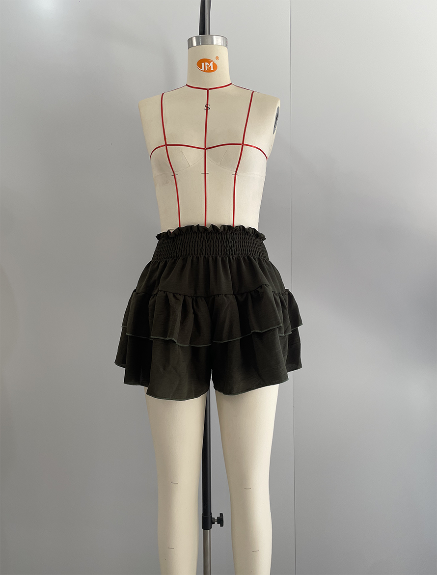 Ruffle Waist Stretch Shorts
